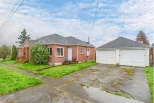 301 1/2 N 7th Ave #3 - Photo 1 of 1