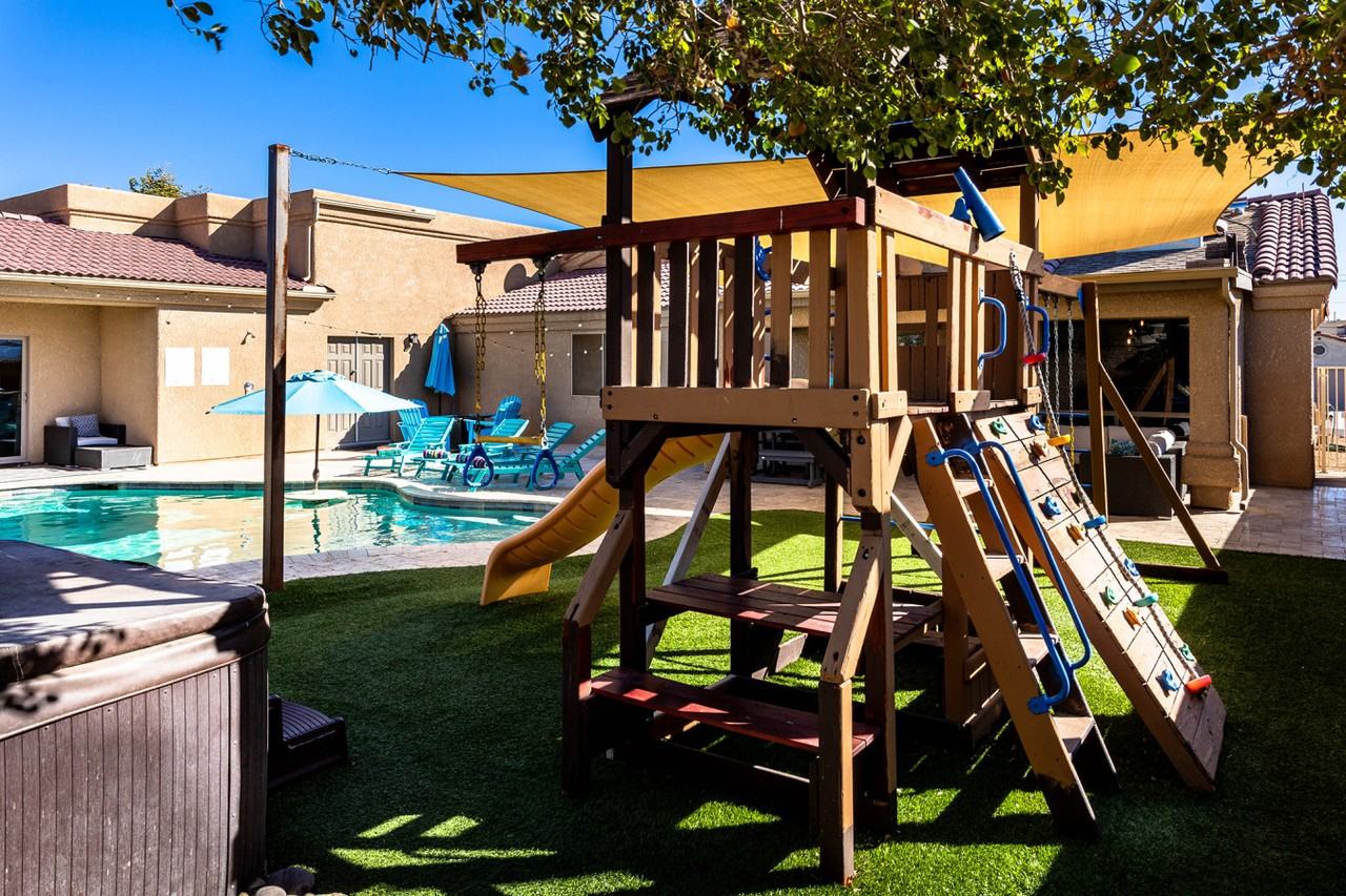 820 Avalon Avenue #NA - Photo 5 of 50