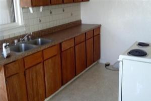 5235 Poplar Ave - Photo 3 of 7