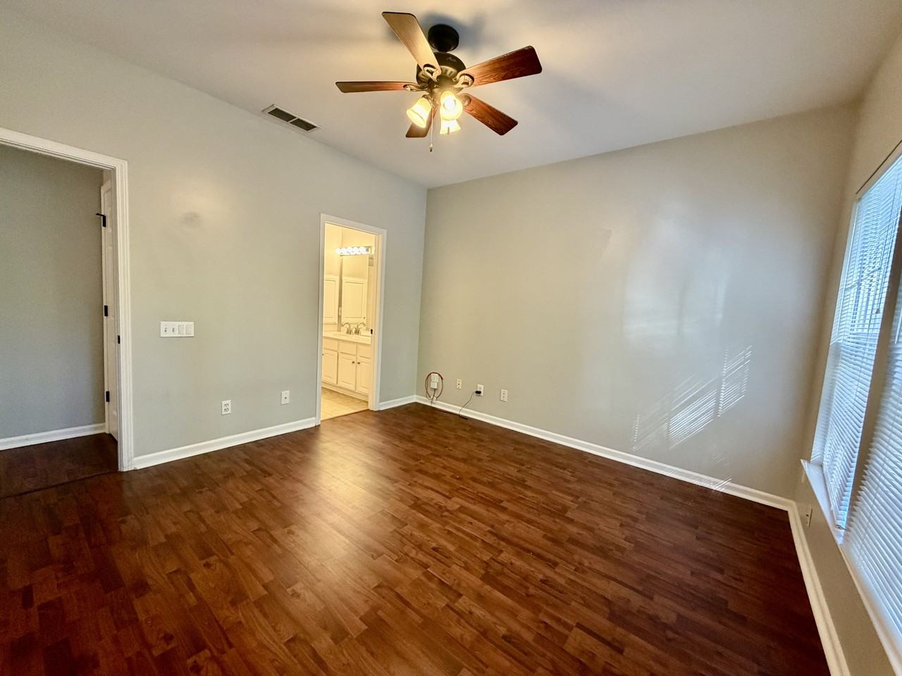 10208 Roundleaf Drive #NA - Photo 6 of 14