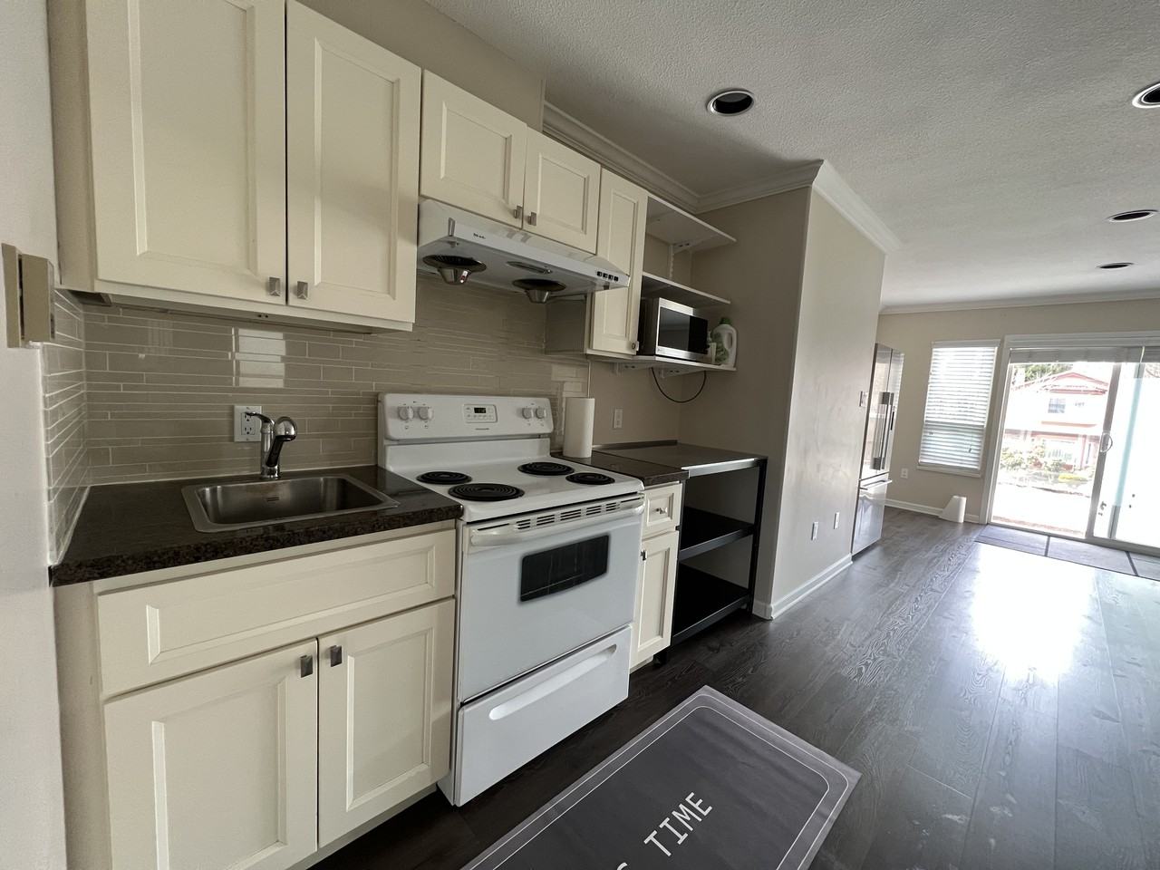 Imperial St & Kingsway #1A - Photo 5 of 10