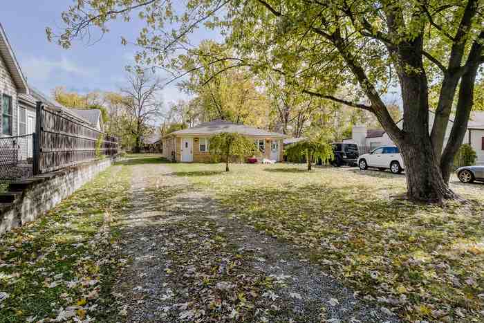 10943 Cornell Street - Photo 3 of 22