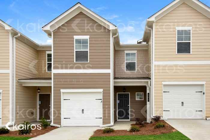 121 Dudley Way SW - Photo 2 of 17