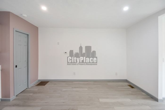 1644 Doctor A J Brown Ave - Photo 7 of 14