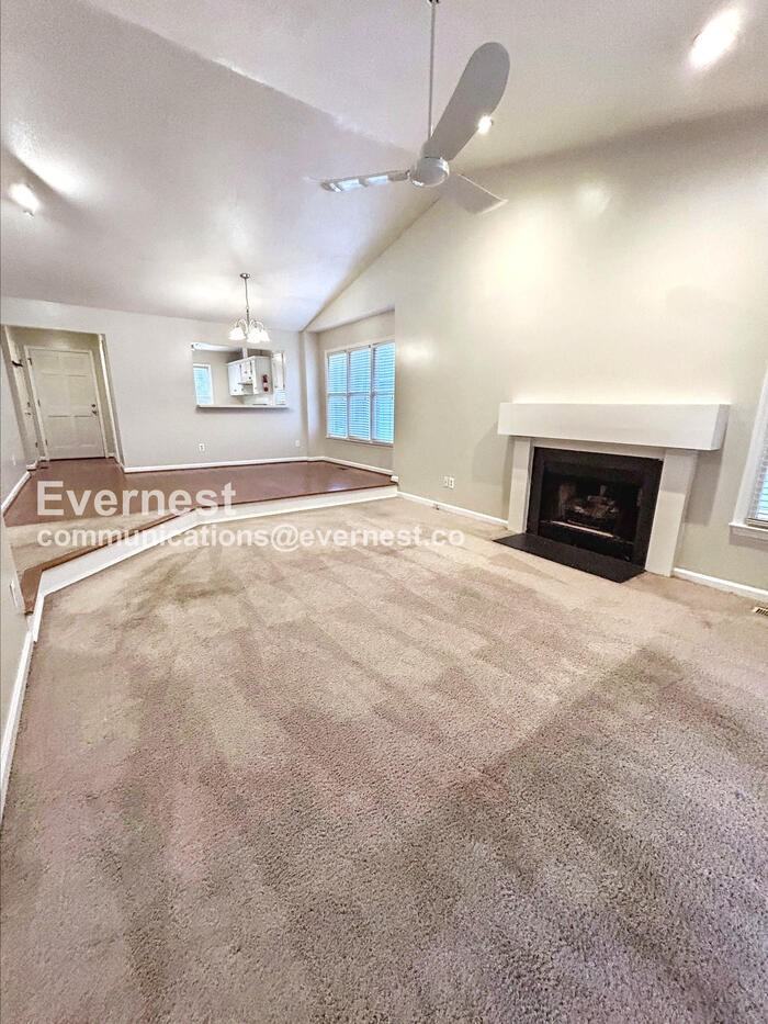 4508 Timberhurst Drive - Photo 6 of 32