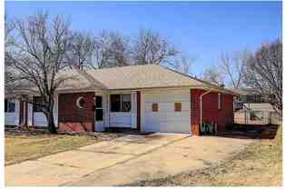 5616 N Strathbury Ave - Photo 1 of 1