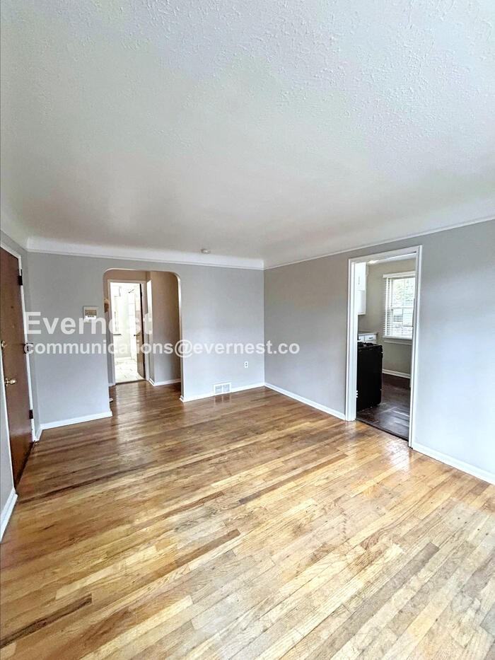 3866 Woodridge Road #6 - Photo 4 of 14