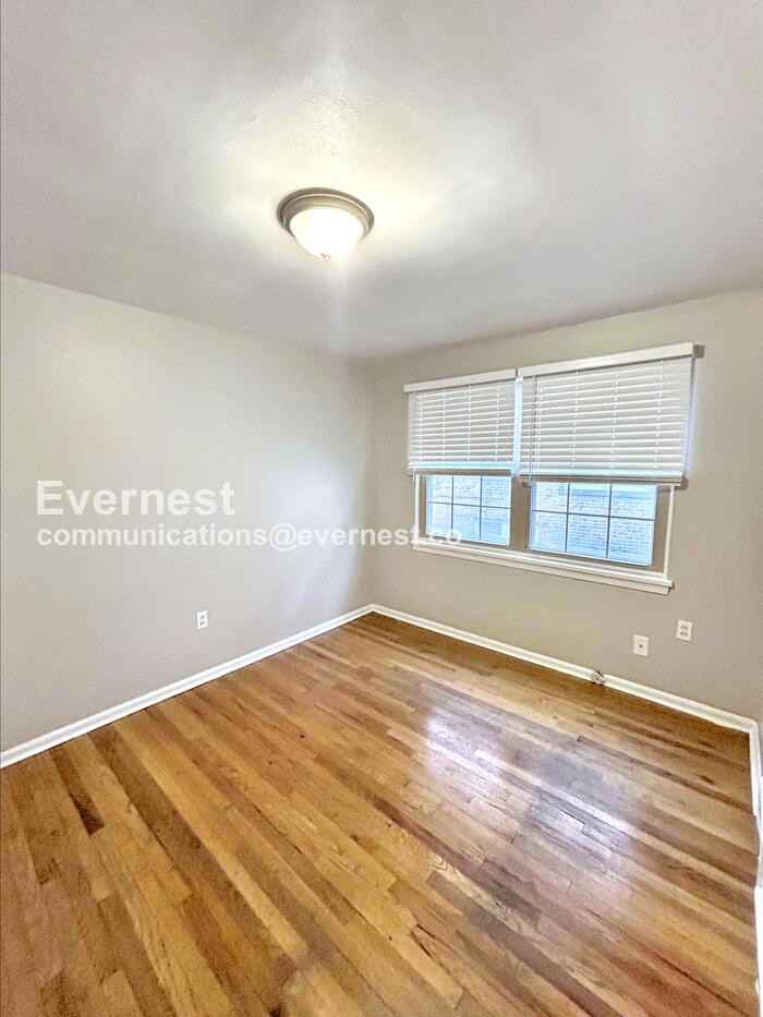 3866 Woodridge Road #6 - Photo 6 of 14