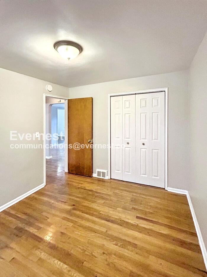 3866 Woodridge Road #6 - Photo 7 of 14