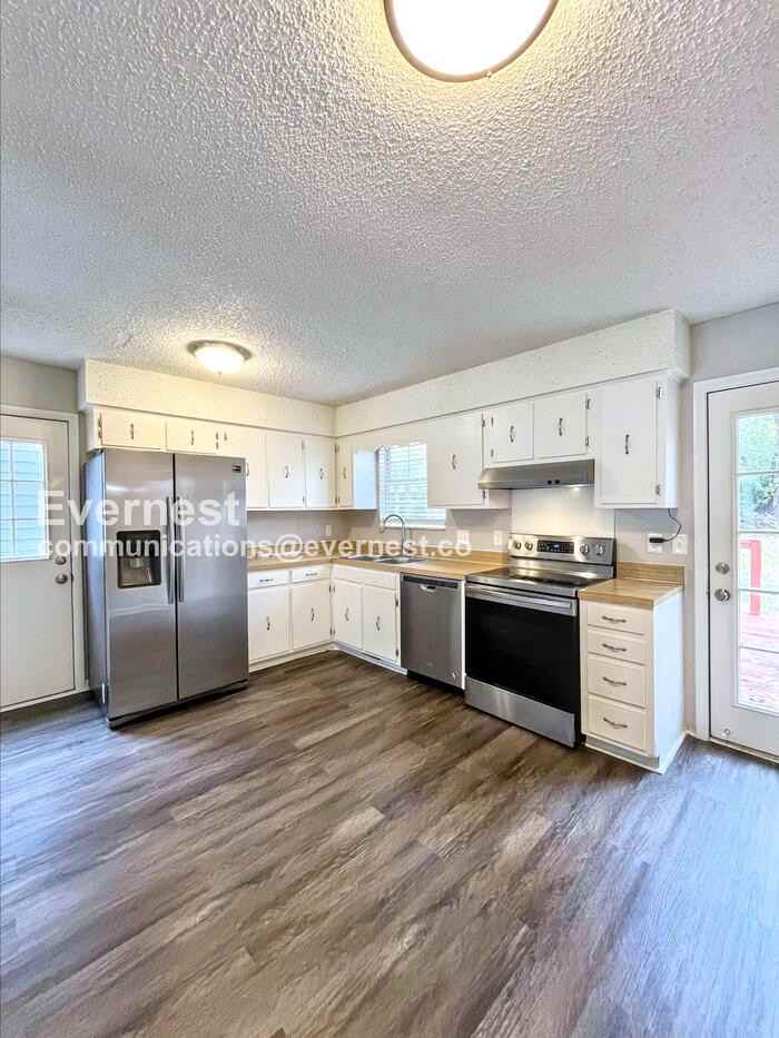 3241 New Towne Road - Photo 4 of 23