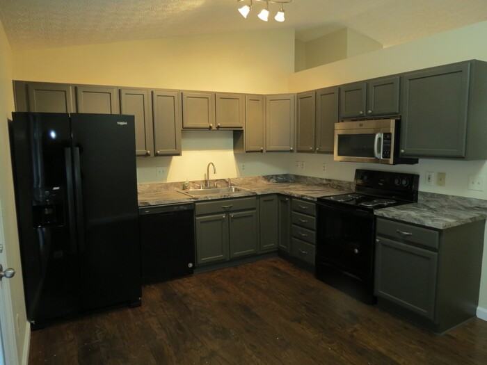 35 Ashton Drive - Photo 4 of 20