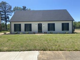 featured image of 5001 Whitworth St