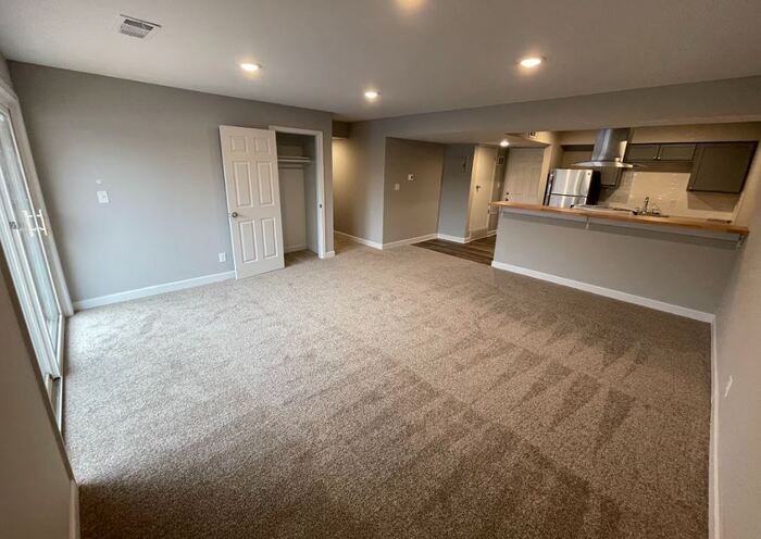 605 Meadowbrook #204 - Photo 3 of 7