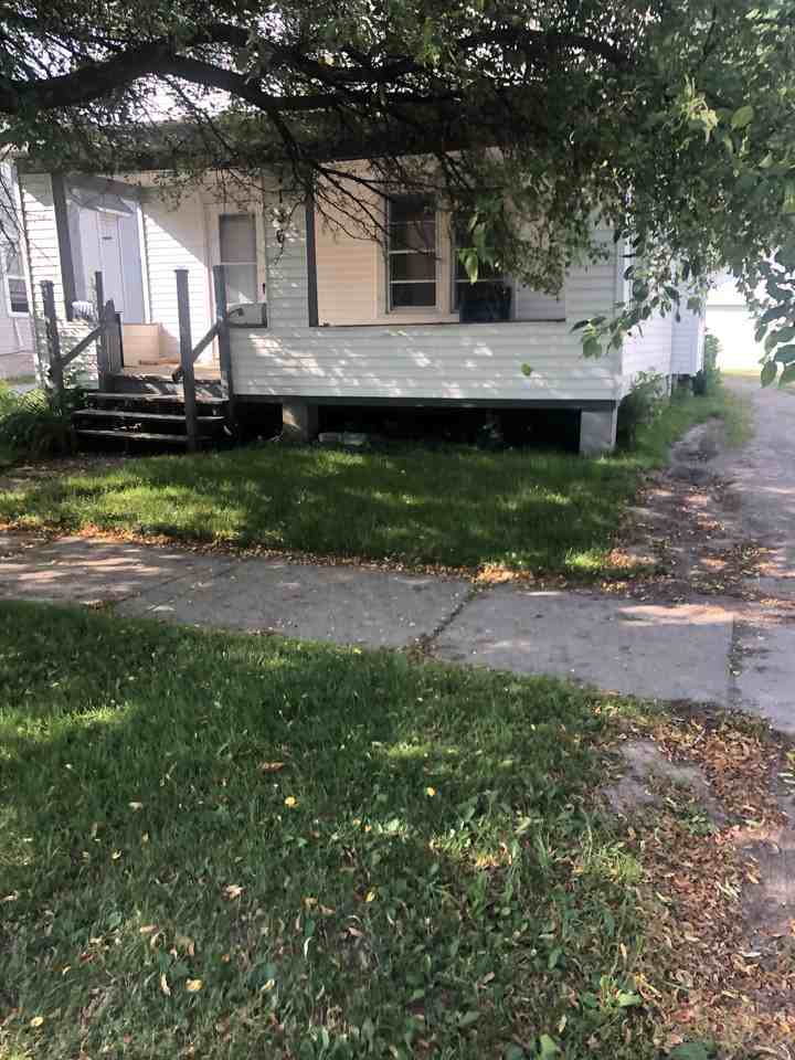 1136 Stuart Street - Photo 4 of 15