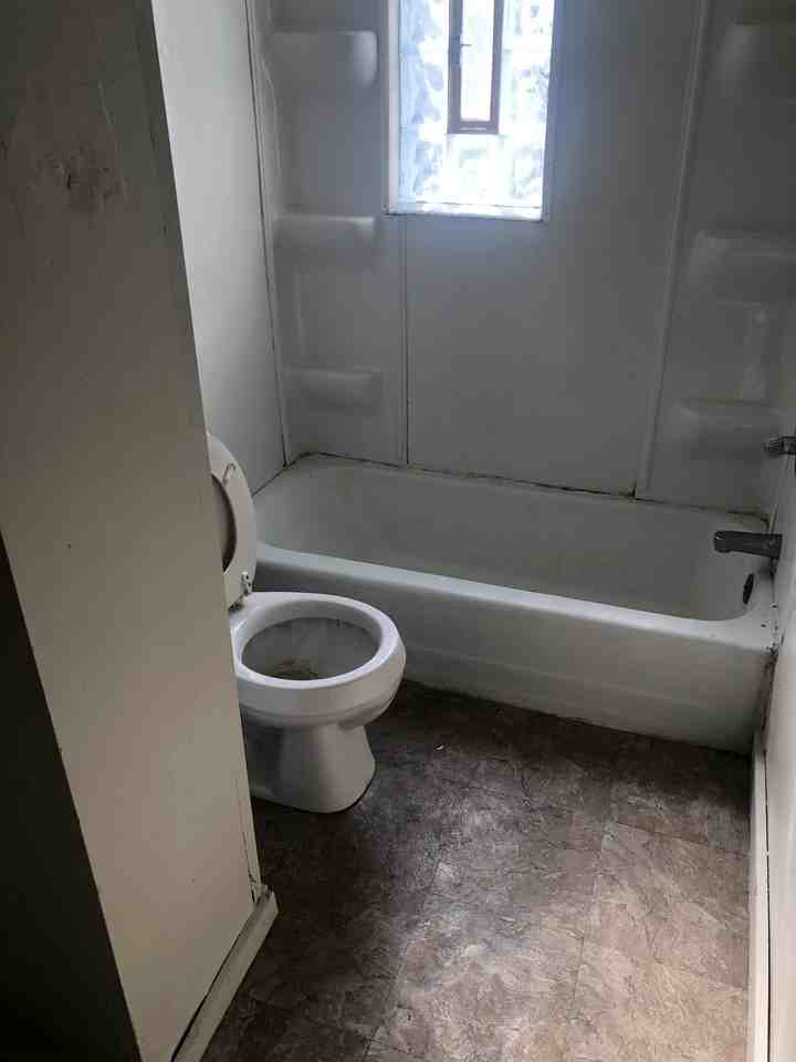 1136 Stuart Street - Photo 5 of 15