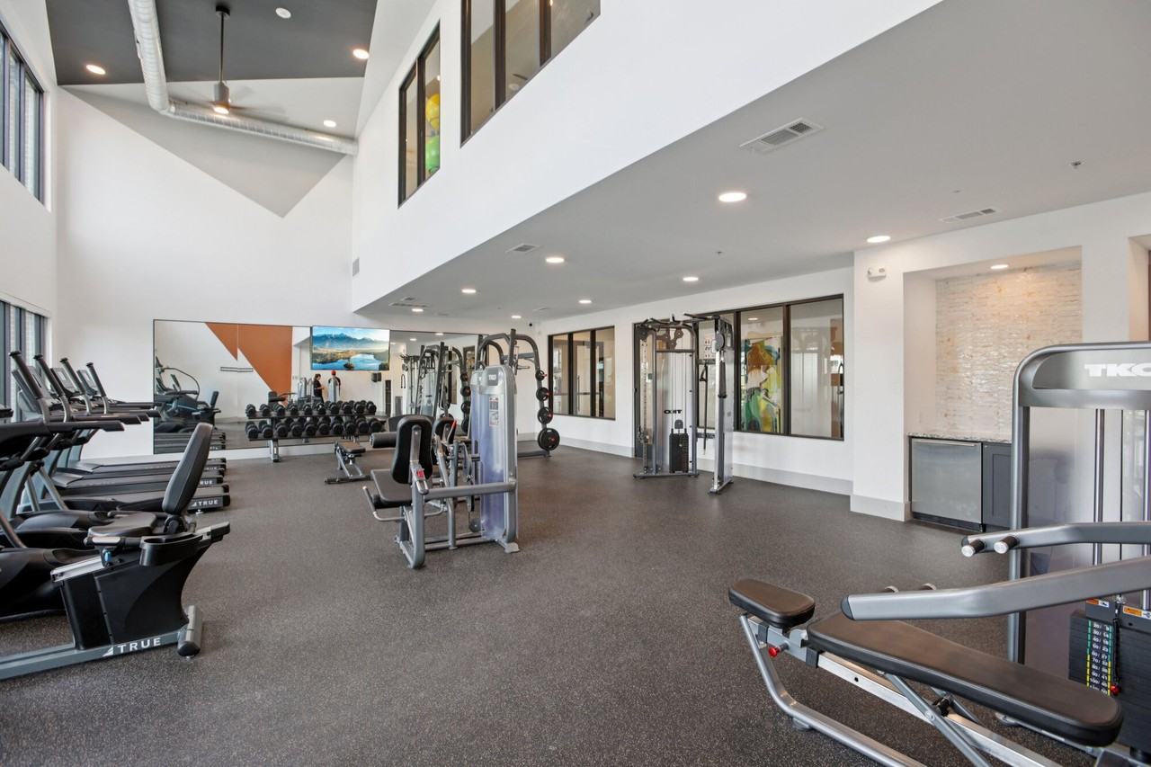 Aspire Del Valle - Photo 4 of 26