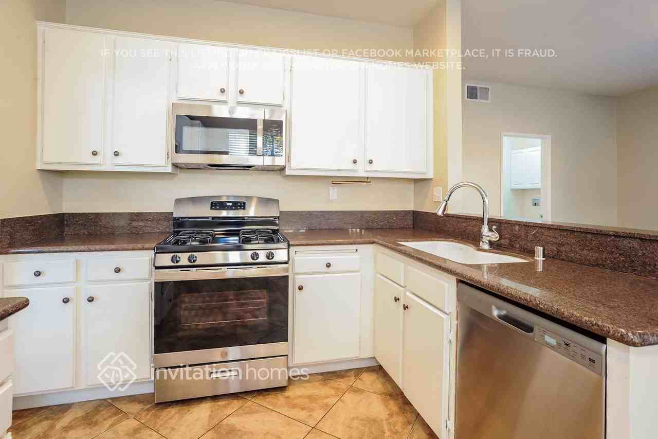 39926 Milan Dr - Photo 7 of 18