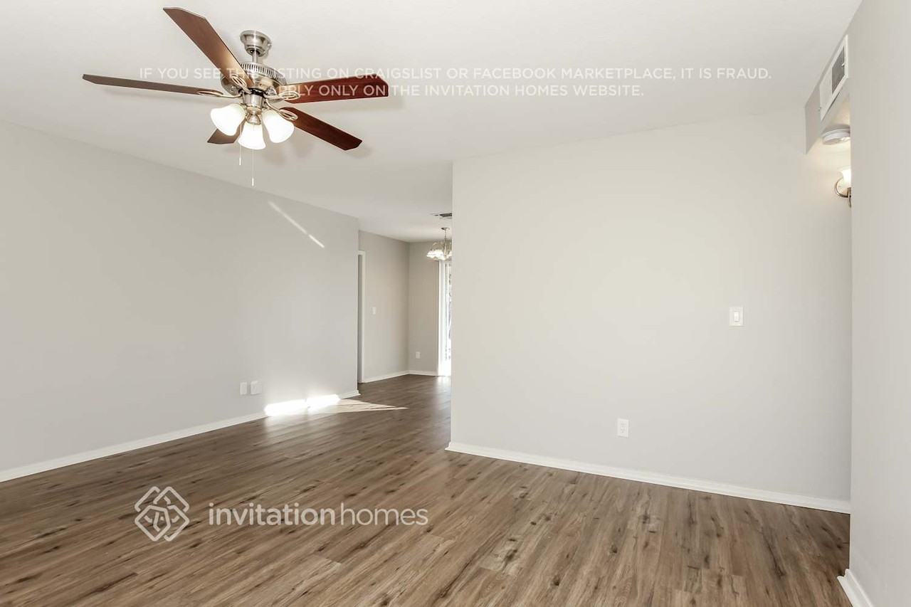 5235 West Lupine Avenue - Photo 3 of 15