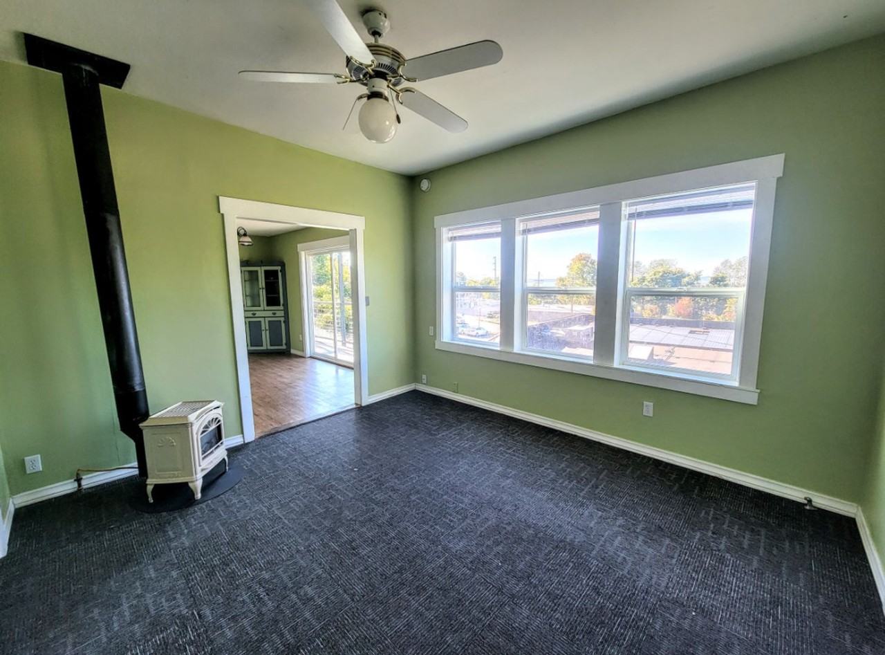 310 E Ivy St - Photo 7 of 17