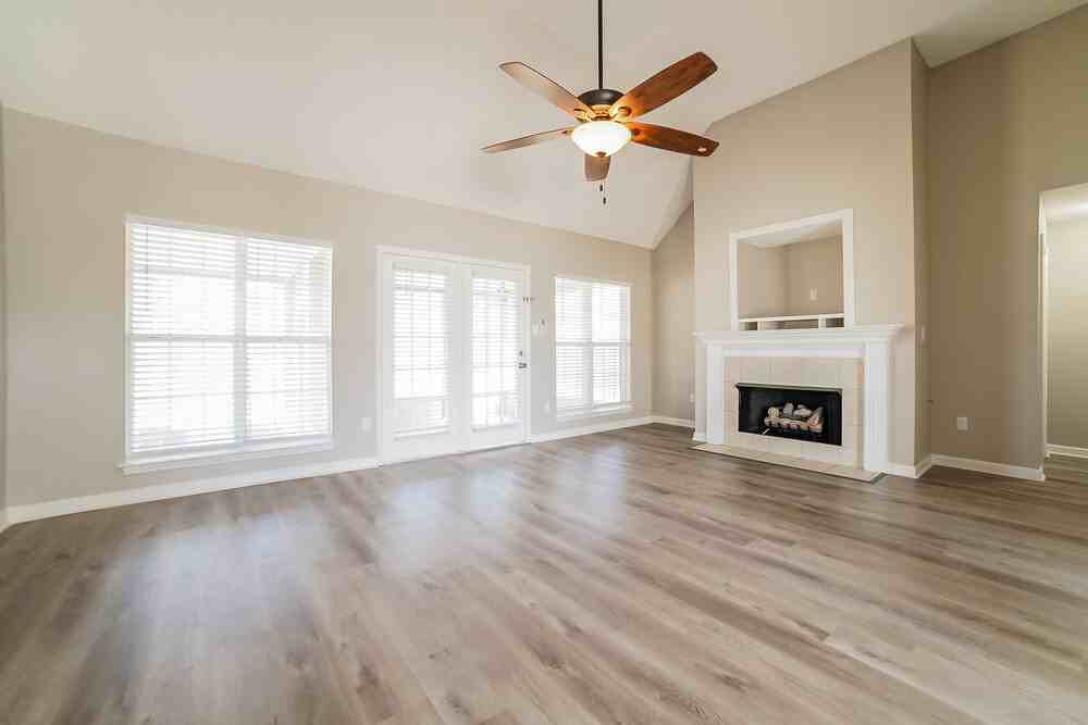 5696 Nichols Drive - Photo 5 of 17