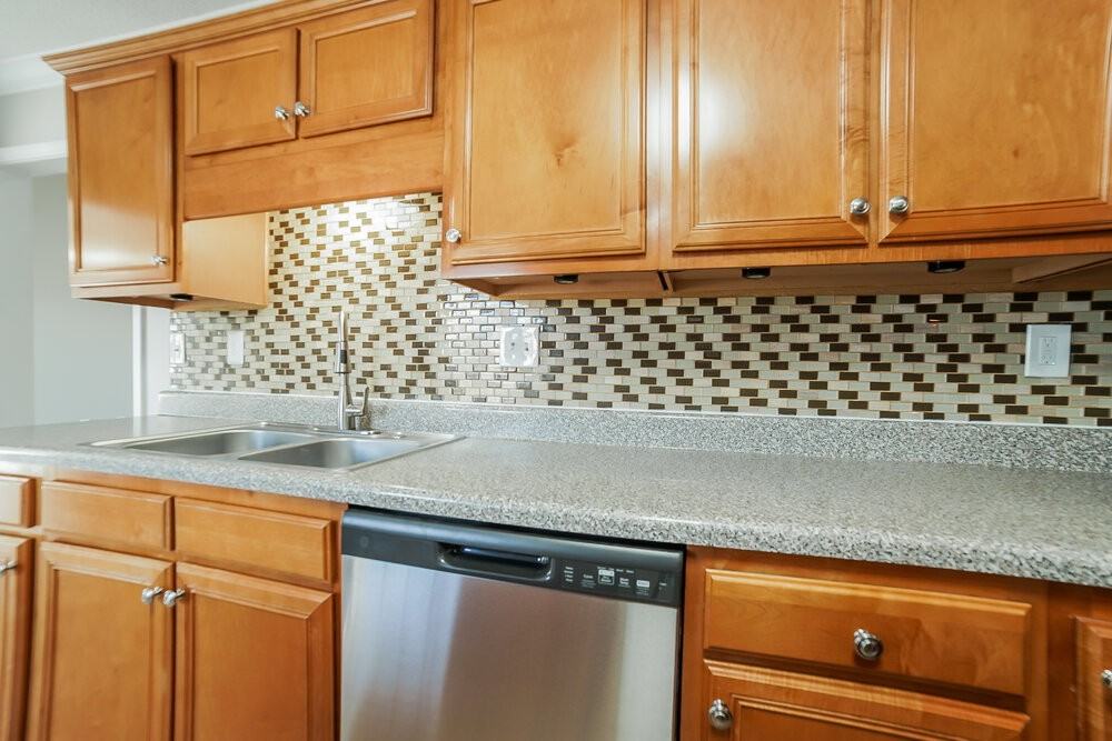 5696 Nichols Drive - Photo 7 of 17