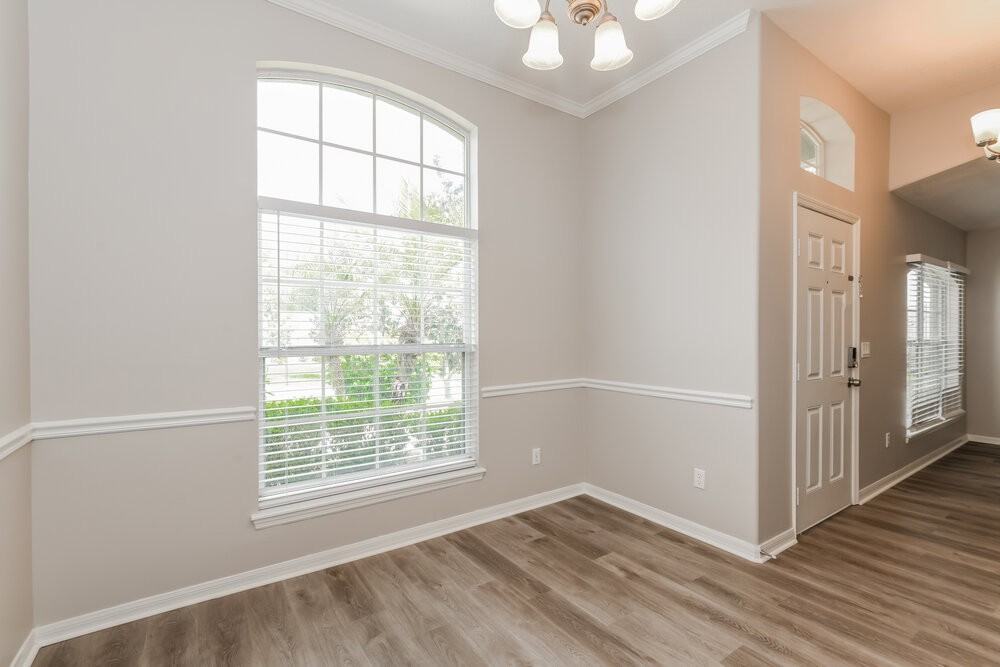 10217 Dovehill Lane - Photo 5 of 16