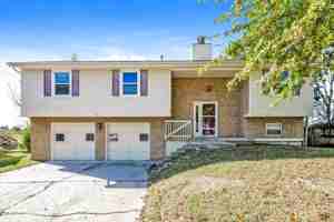 featured image of 1825 W Ferrel Dr