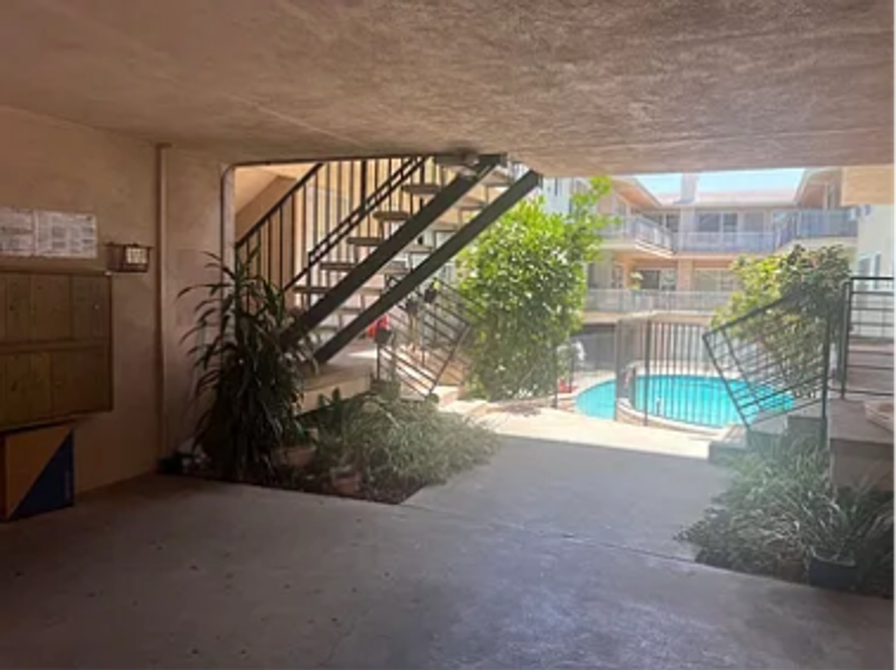 5350 Russell Avenue - Photo 3 of 50