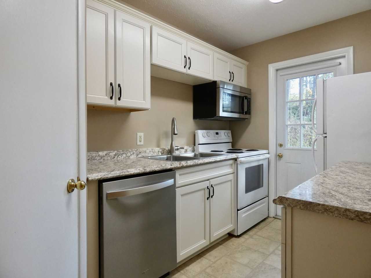 15 Wildwood Ave #1 - Photo 6 of 12