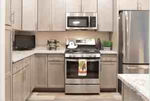 featured image of 70 Oak St