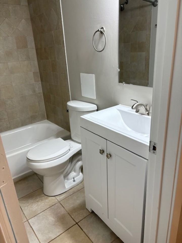 Dwell In The Vibe - Photo 6 of 12