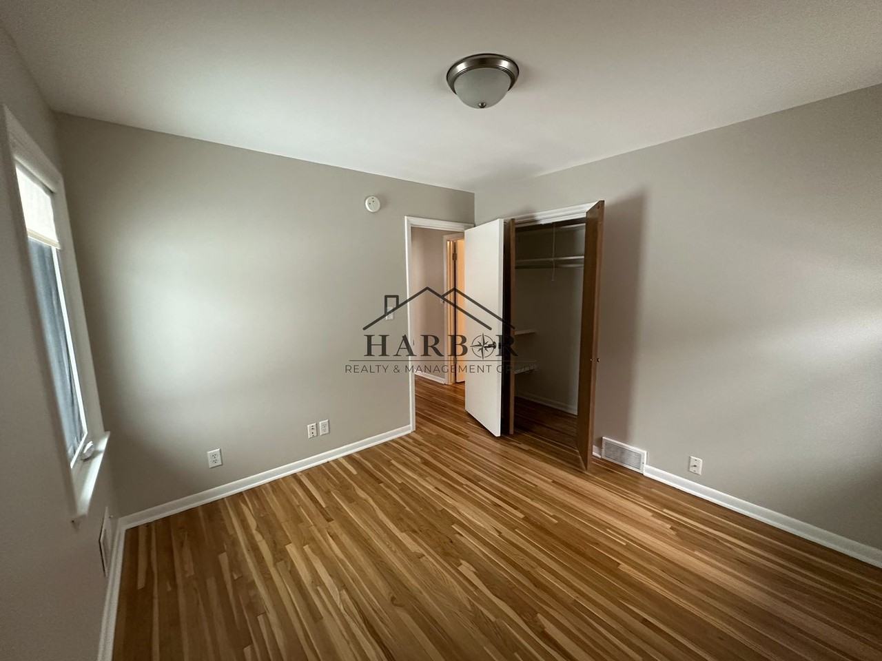 819 11 1/2 St Sw - Photo 5 of 17