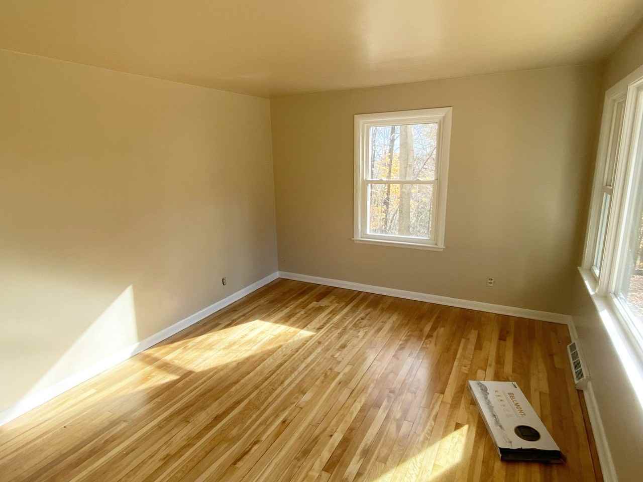 711 N 29th Ave - Photo 2 of 24