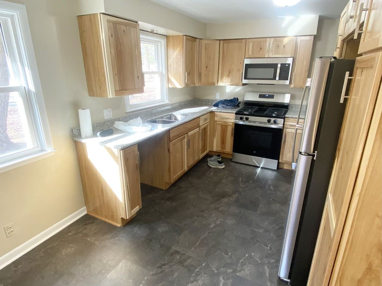 711 N 29th Ave - Photo 6 of 24