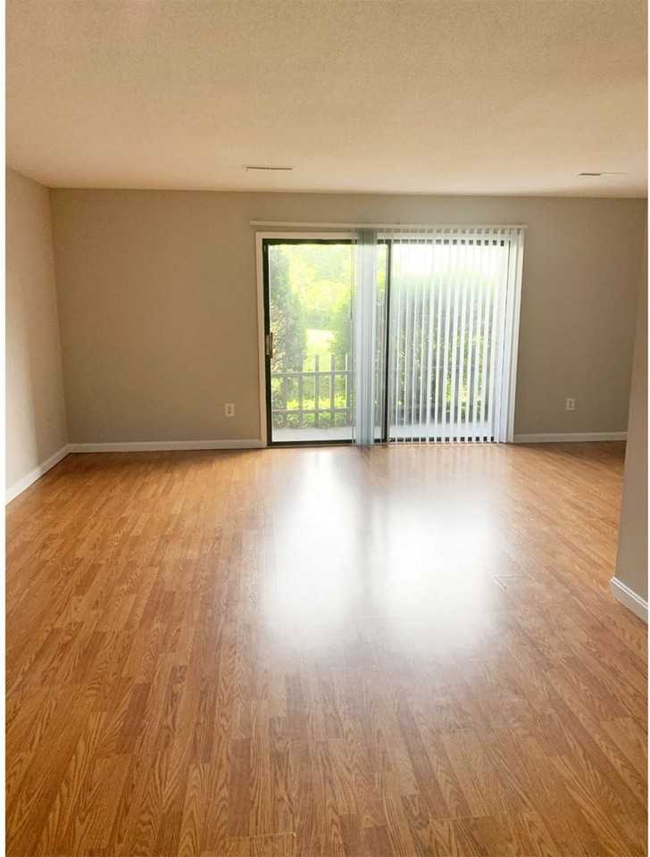 Spyglass - Photo 2 of 10