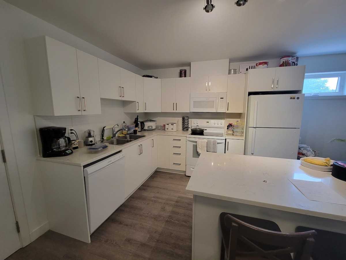 1018 Maitland Ave #B - Photo 2 of 14