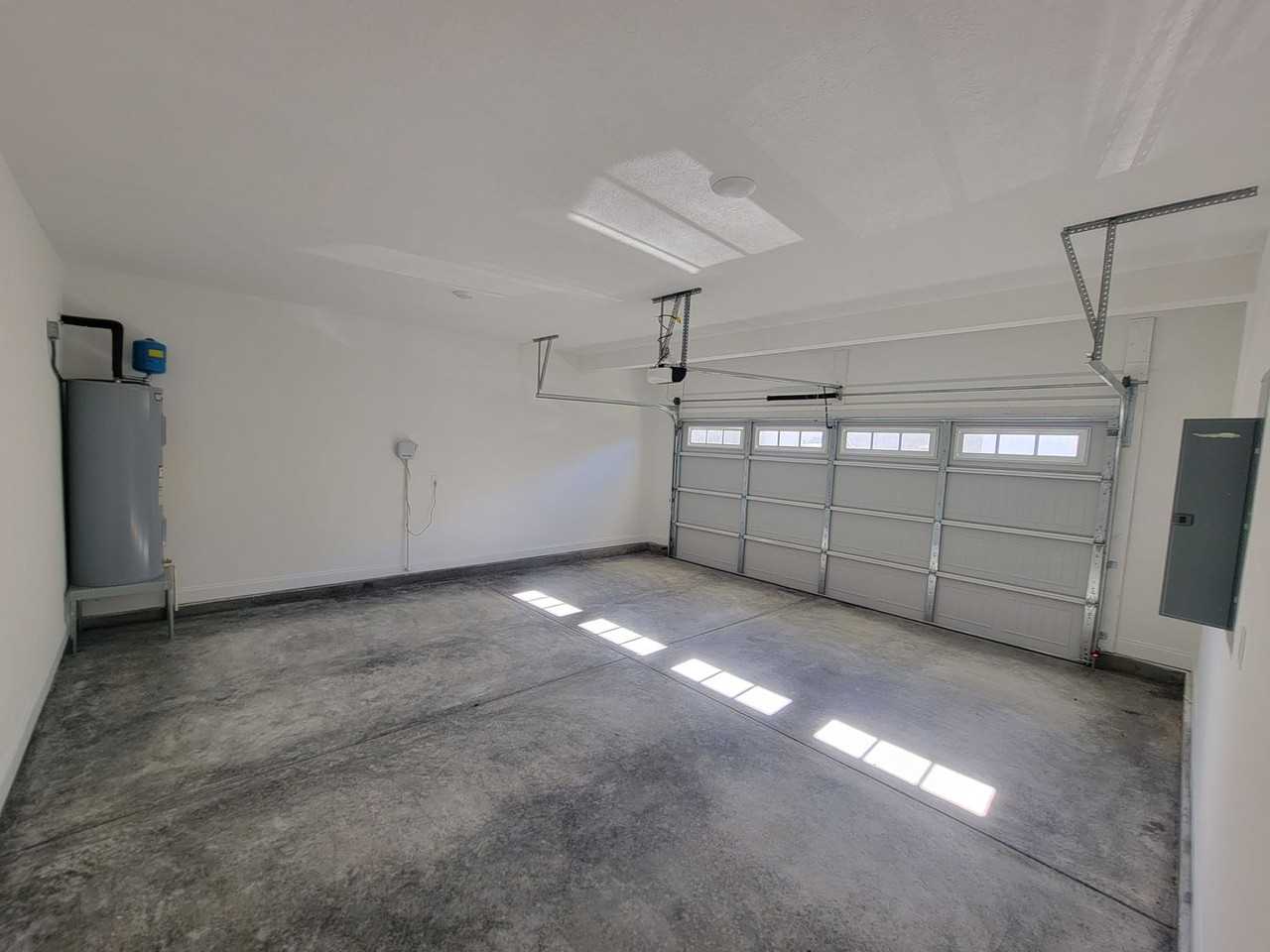 1554 Baldwin Lakes Drive - Photo 2 of 30