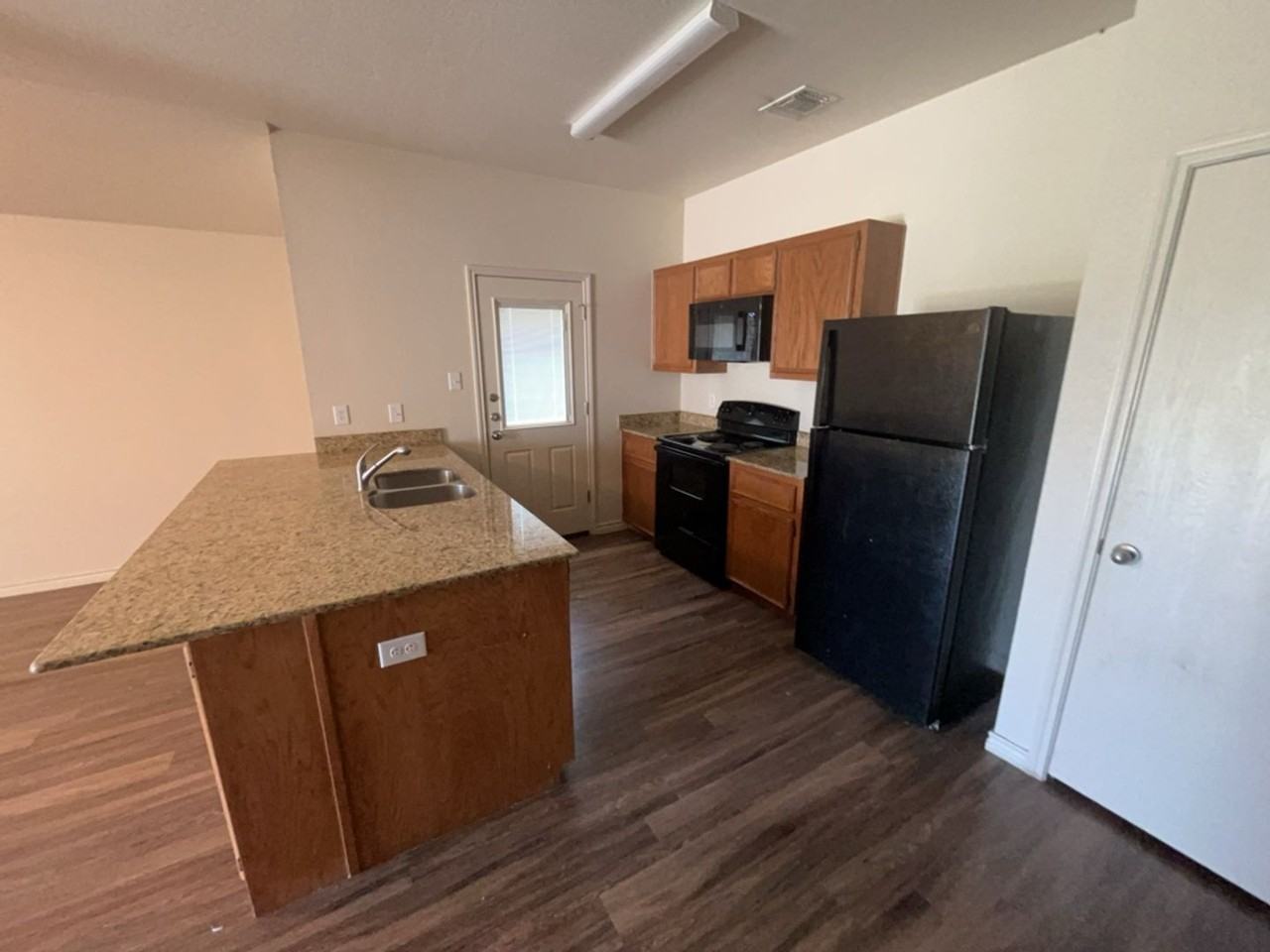 803 Eastland Dr #A - Photo 3 of 15