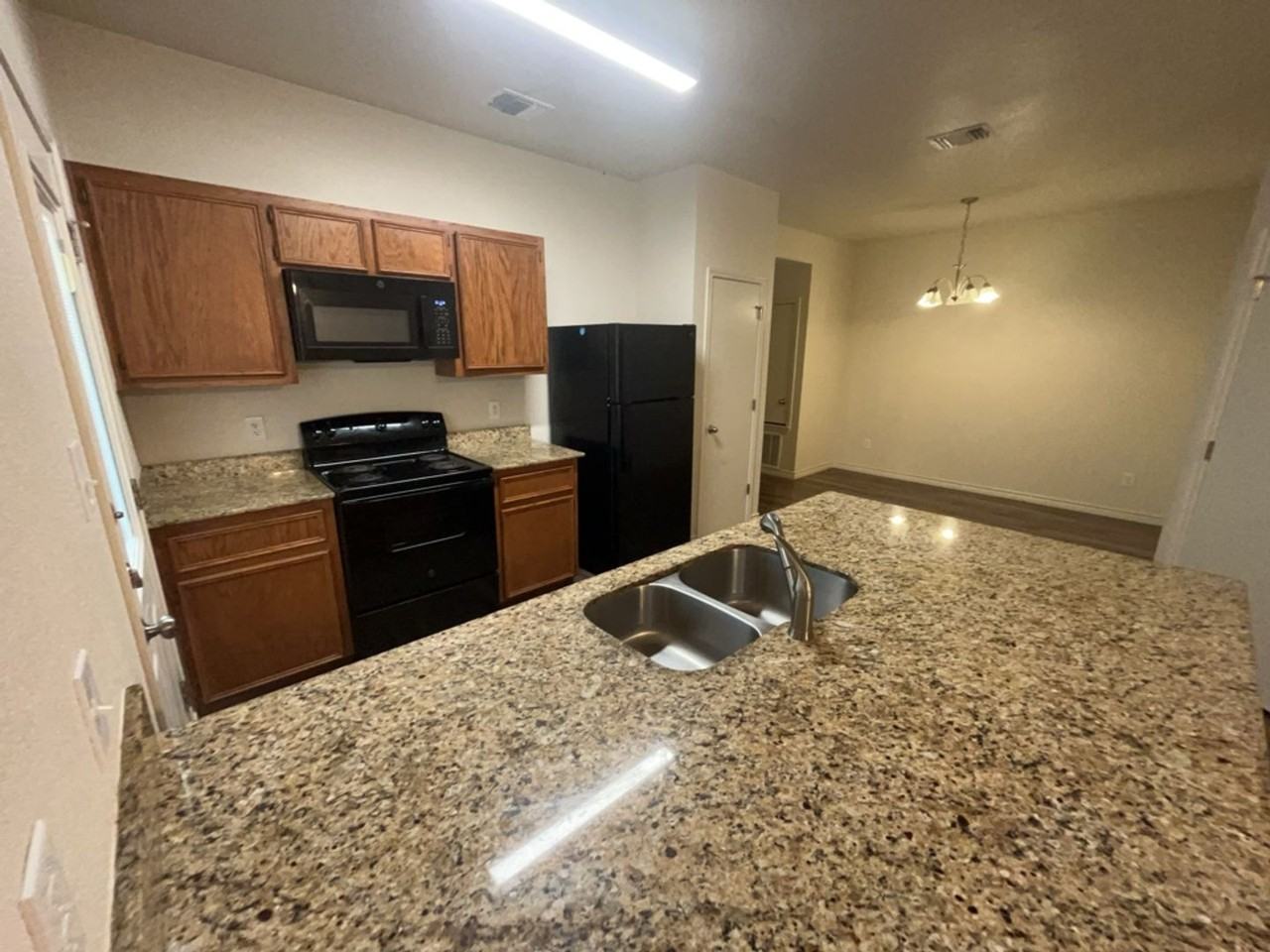 803 Eastland Dr #A - Photo 4 of 15