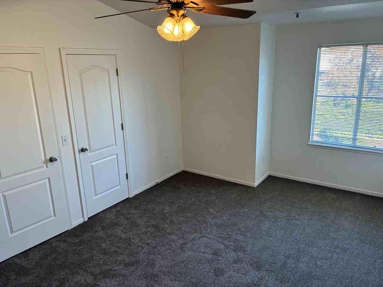 315 North Cottonwood Street #20 - Photo 4 of 7