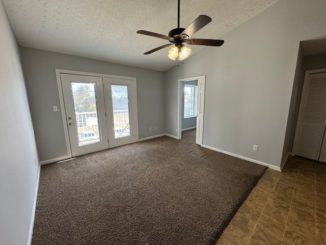 Westen Apartments - Photo 3 of 10