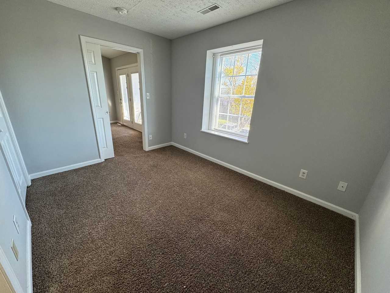 Westen Apartments - Photo 6 of 10