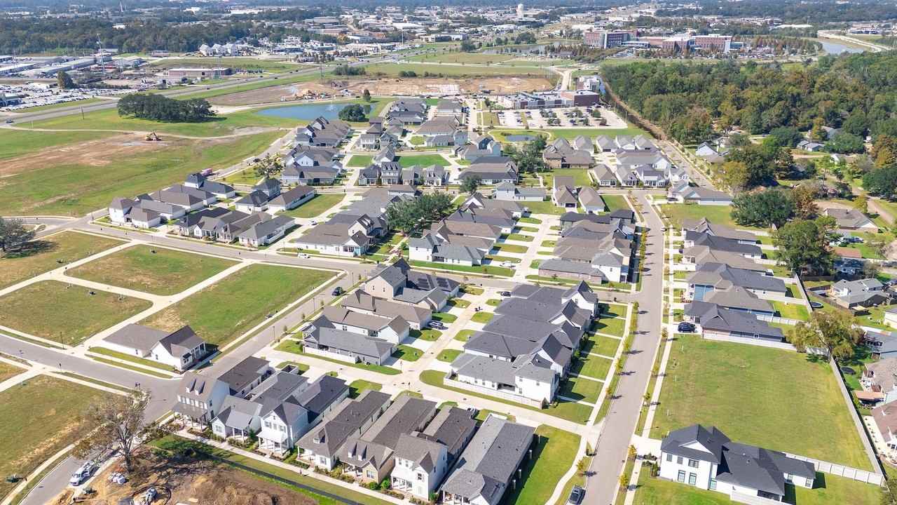 7644 Jeter Dr - Photo 6 of 17