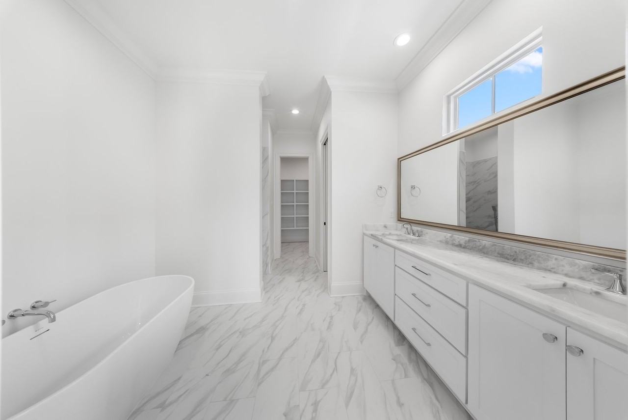 7644 Jeter Dr - Photo 7 of 17