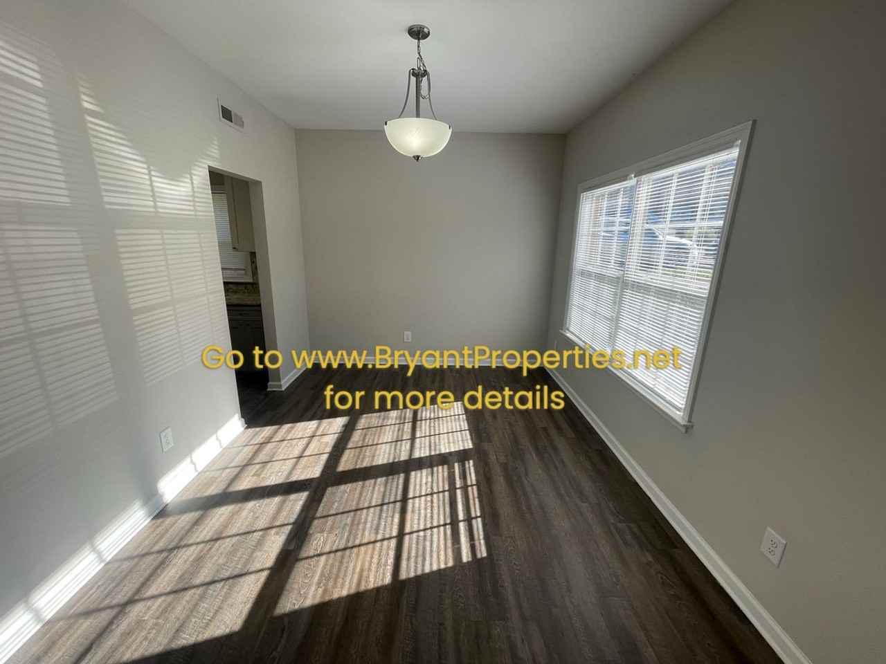 1023 Pleasant View Drive - Photo 3 of 25