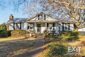 featured image of 1990 Goodes Ferry Rd