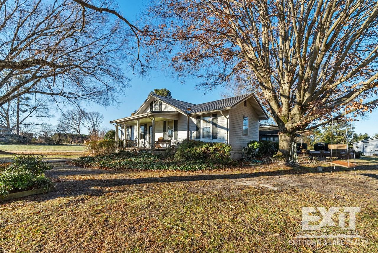 1990 Goodes Ferry Rd - Photo 2 of 24