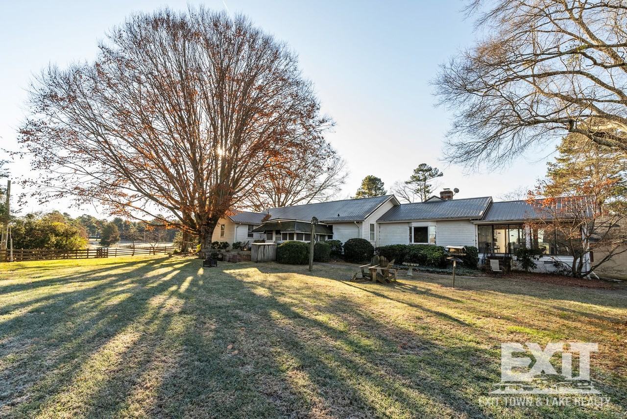 1990 Goodes Ferry Rd - Photo 4 of 24