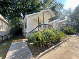 featured image of 307 1/2 Scales St