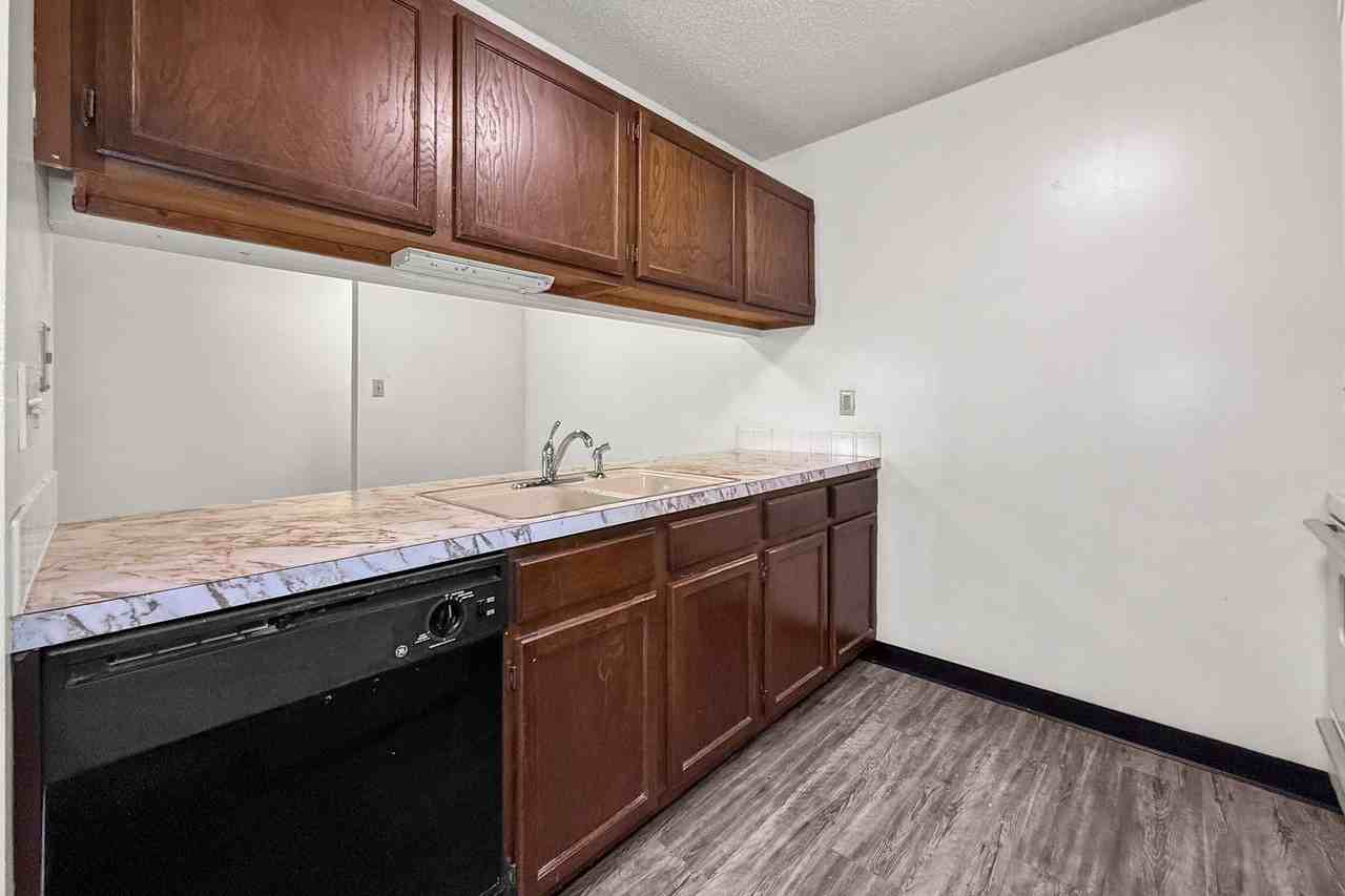 612 S 16th St (Pheasant Run) - Photo 5 of 13